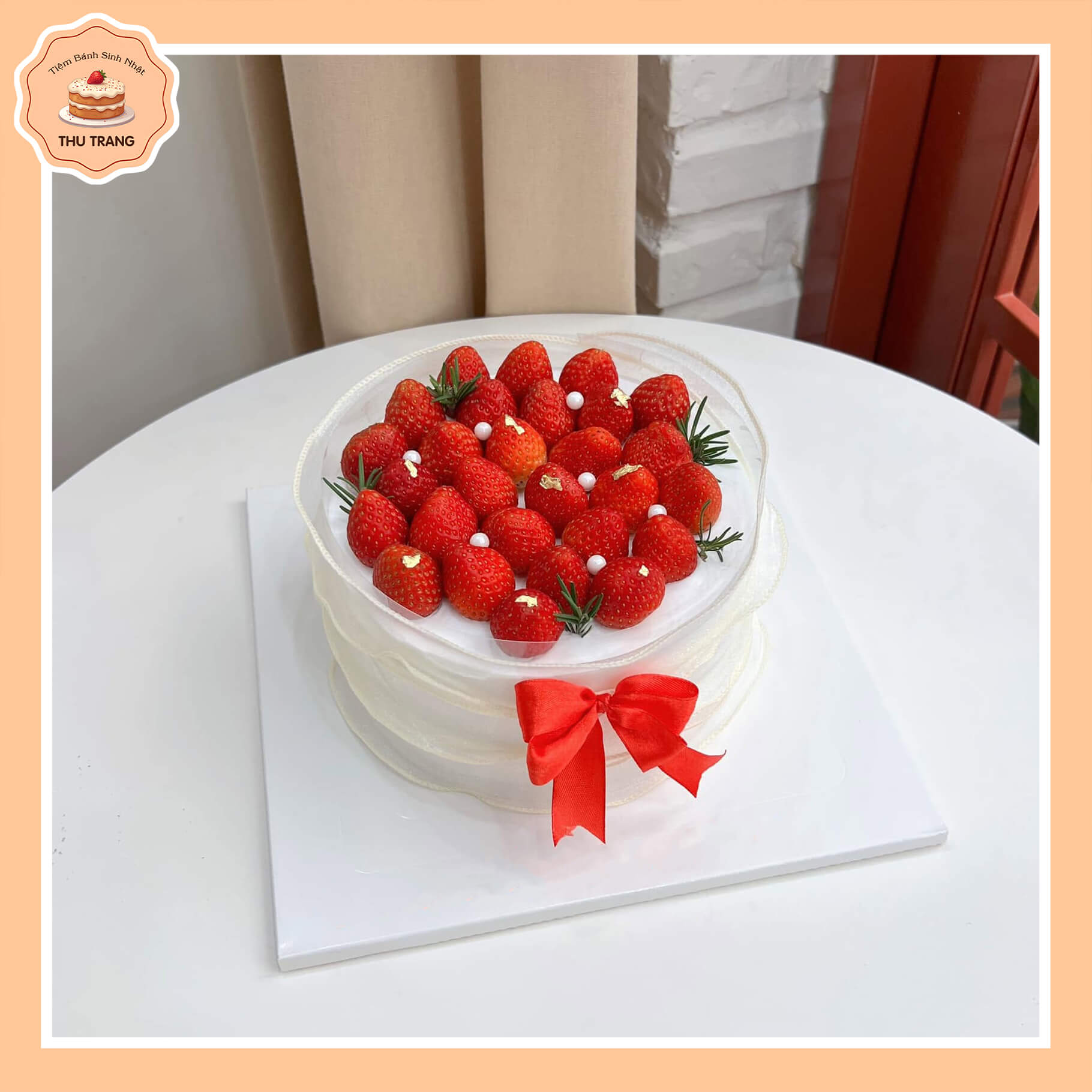 Bánh kem tặng khách hàng tại Bình Dương