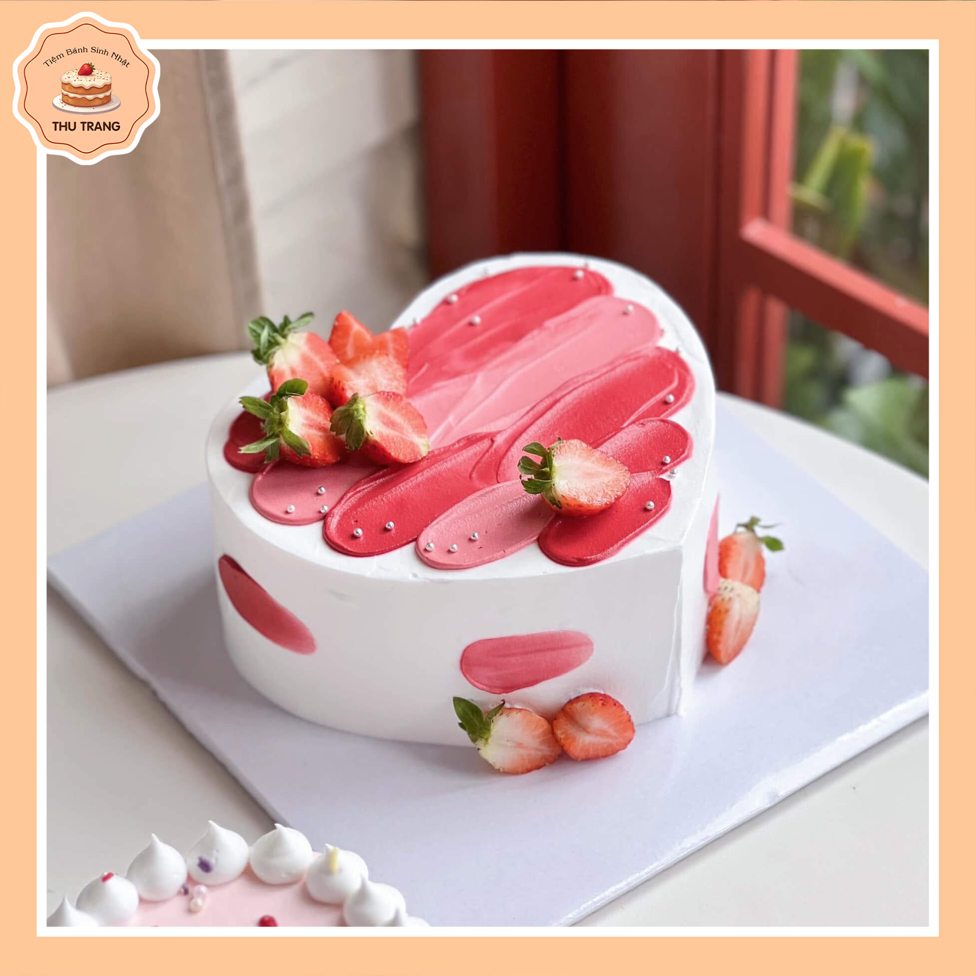 Mẫu bánh trái tim tặng người yêu tại Bình Phước